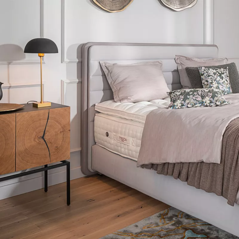 Treca Headboard Lounge